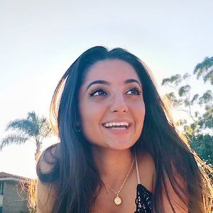 Meet your Posher, Neeki